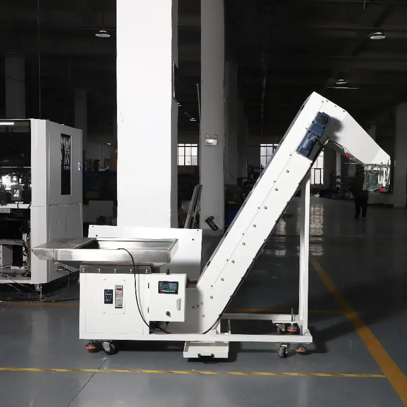 Máquina automática de envasado y conteo visual de tuercas abocinadas